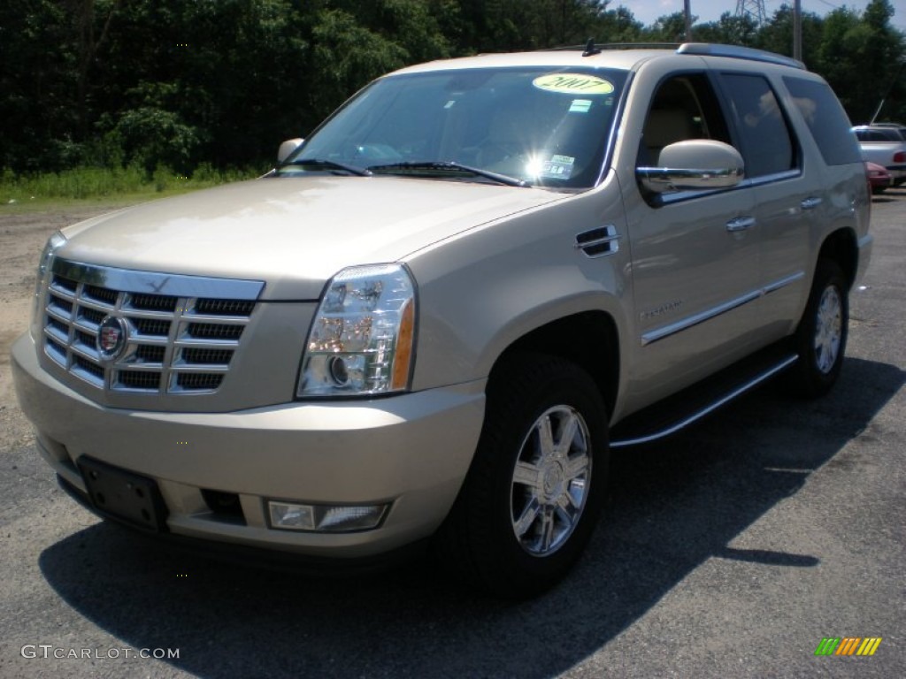 2007 Escalade AWD - Gold Mist / Cocoa/Light Cashmere photo #1