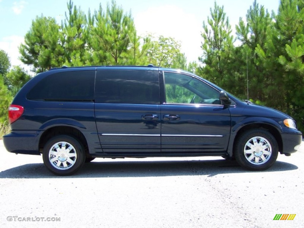Midnight Blue Pearlcoat 2004 Chrysler Town & Country Limited Exterior Photo #50561497