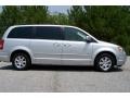 Bright Silver Metallic - Town & Country Touring Signature Series Photo No. 8