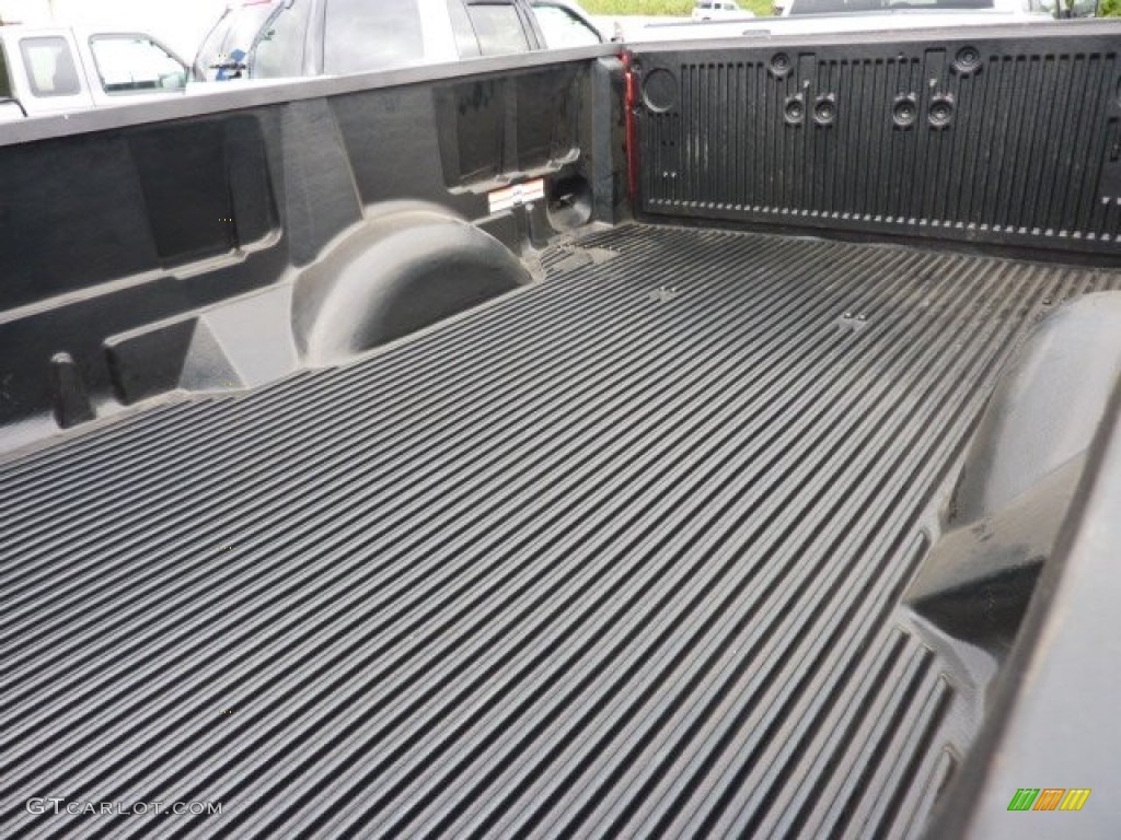 2006 F150 XL Regular Cab - Bright Red / Medium Flint photo #8