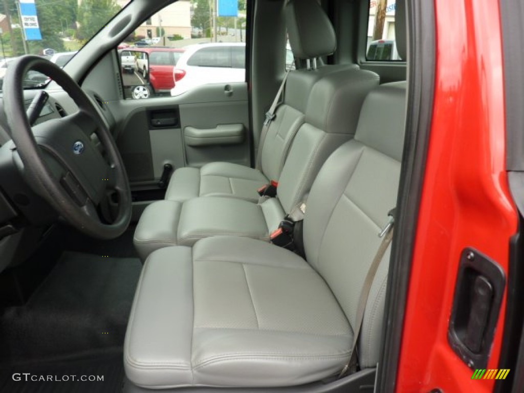 2006 F150 XL Regular Cab - Bright Red / Medium Flint photo #9