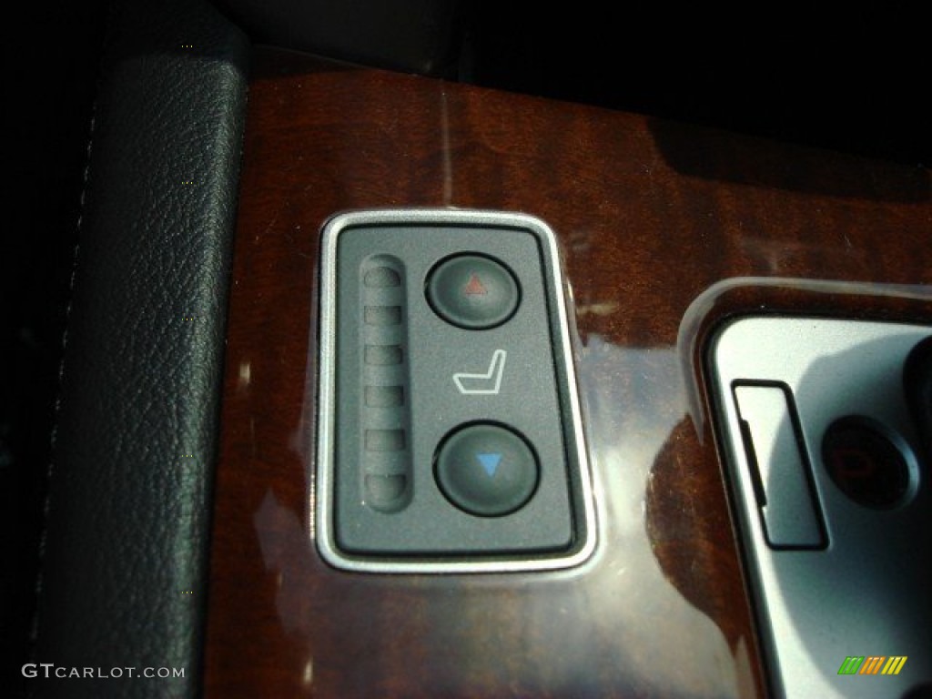 2009 Acura RL 3.7 AWD Sedan Controls Photo #50563942