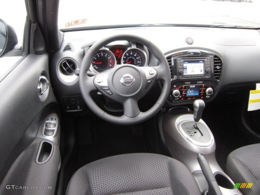 2011 Nissan Juke SV AWD Black/Silver Trim Dashboard Photo #50568742