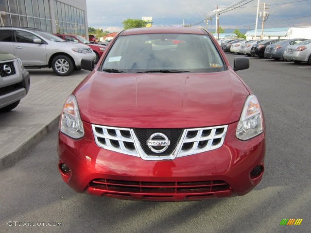 2011 Rogue S AWD - Cayenne Red / Black photo #11