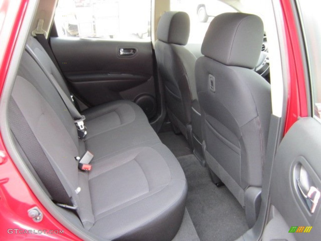 2011 Rogue S AWD - Cayenne Red / Black photo #16