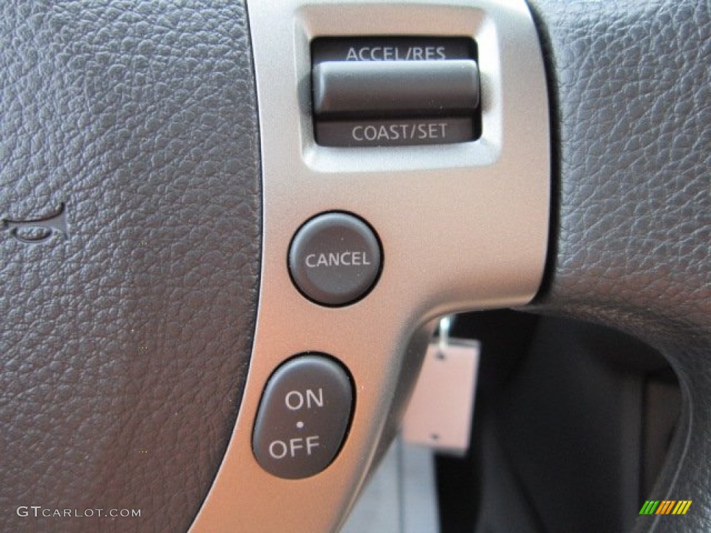 2011 Rogue S AWD - Cayenne Red / Black photo #18