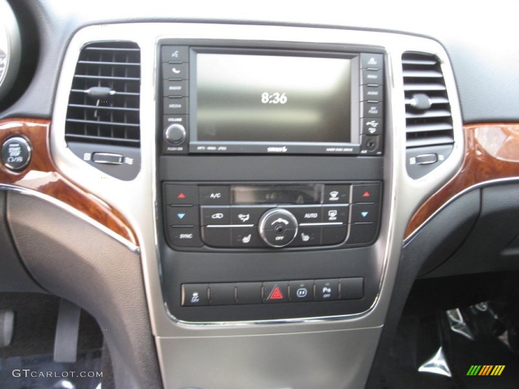 2011 Jeep Grand Cherokee Limited 4x4 Controls Photo #50569339