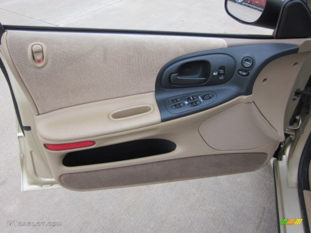 1999 Intrepid  - Champagne Pearl Metallic / Tan/Camel photo #19