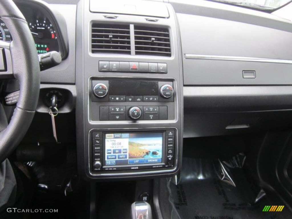 2010 Dodge Journey R/T Controls Photos