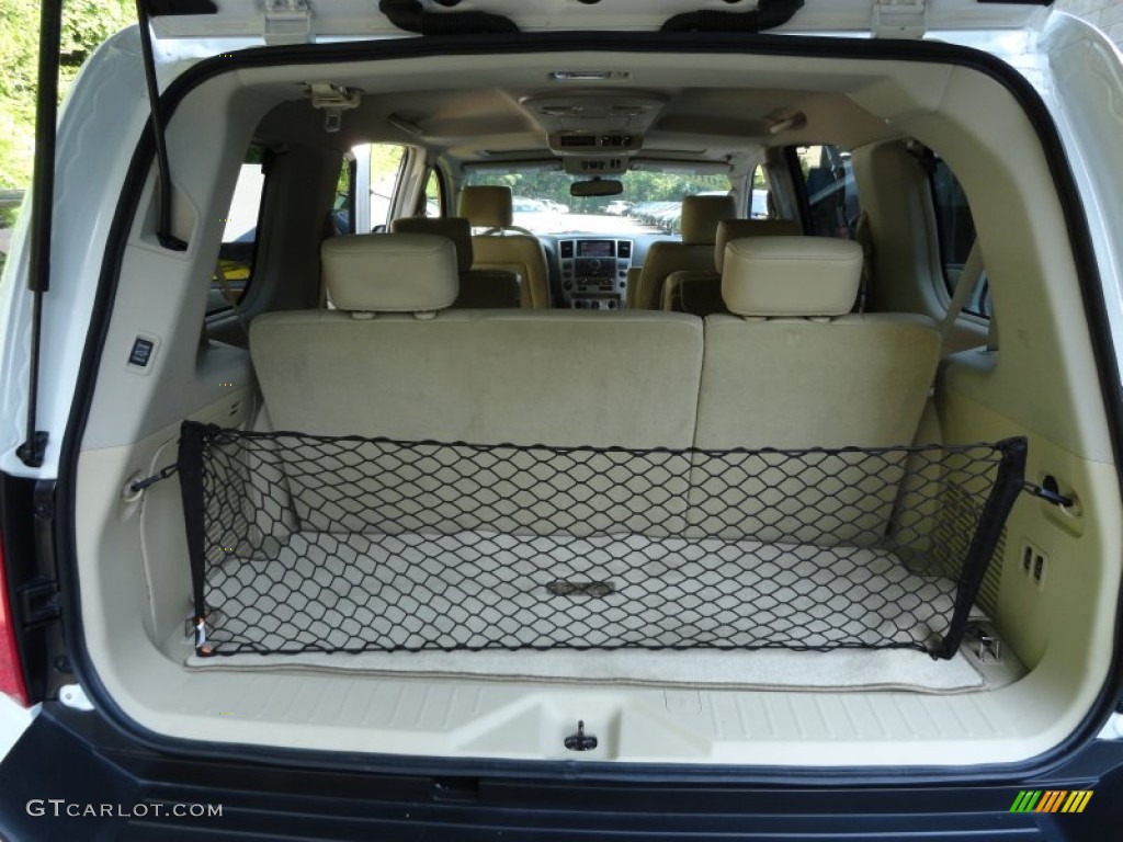 2010 Infiniti QX 56 4WD Trunk Photo #50573092