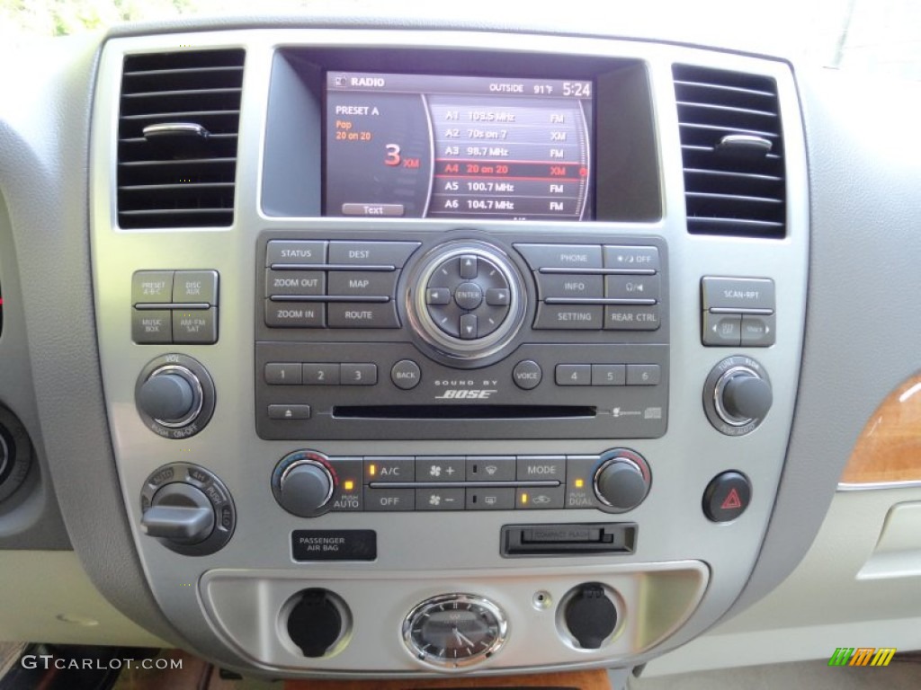 2010 Infiniti QX 56 4WD Controls Photo #50573470