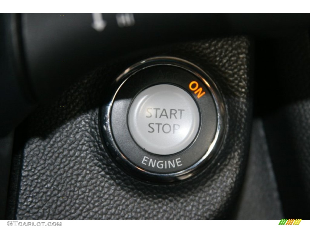 2009 Infiniti G 37 Coupe Controls Photo #50573581