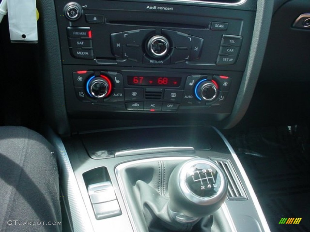2011 Audi A5 2.0T quattro Coupe Controls Photo #50573587