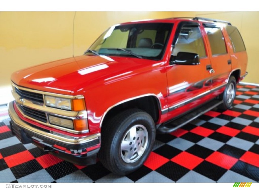 1997 Tahoe LT 4x4 - Victory Red / Pewter photo #2