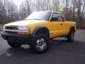 2002 Flame Yellow Chevrolet S10 LS Extended Cab 4x4  photo #20