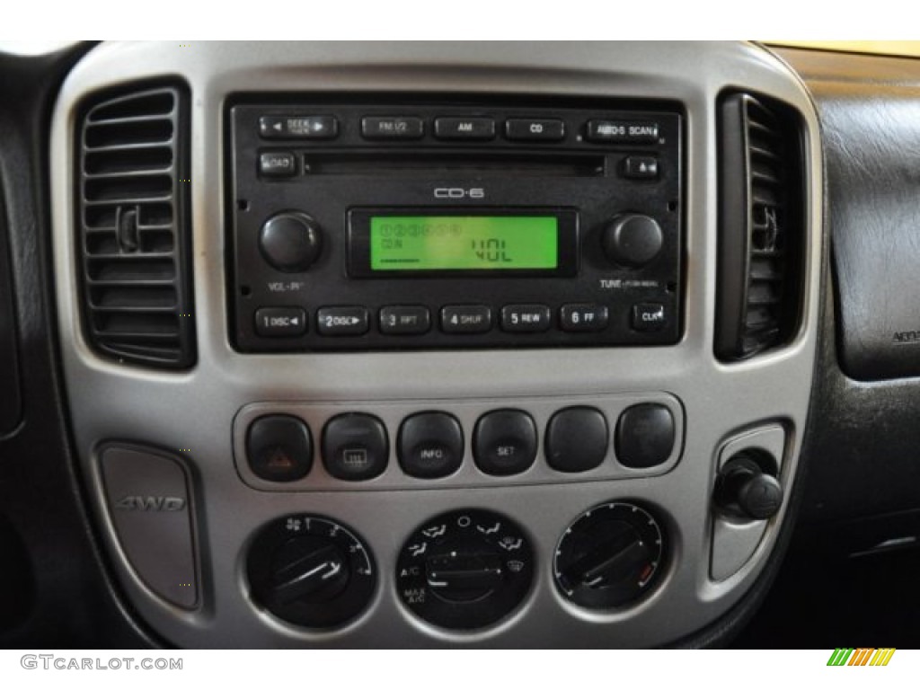 2005 Ford Escape Limited 4WD Controls Photo #50578153