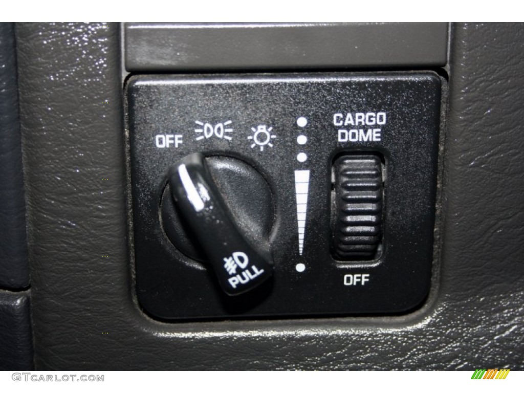 2003 Dodge Ram 1500 Laramie Quad Cab 4x4 Controls Photo #50578158