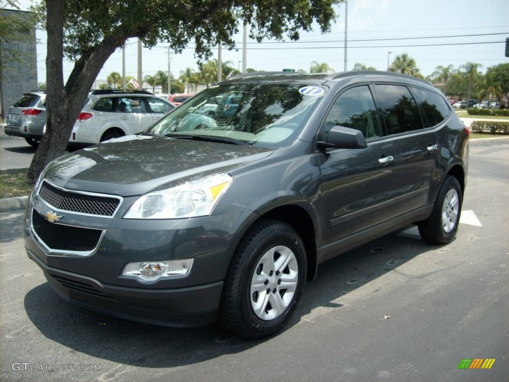 Cyber Gray Metallic Chevrolet Traverse