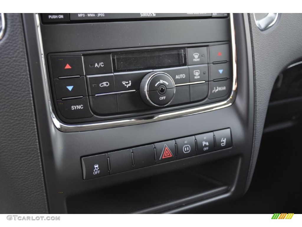 2011 Dodge Durango Crew Controls Photo #50582656