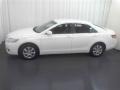 Super White - Camry LE Photo No. 17