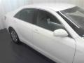 Super White - Camry LE Photo No. 20