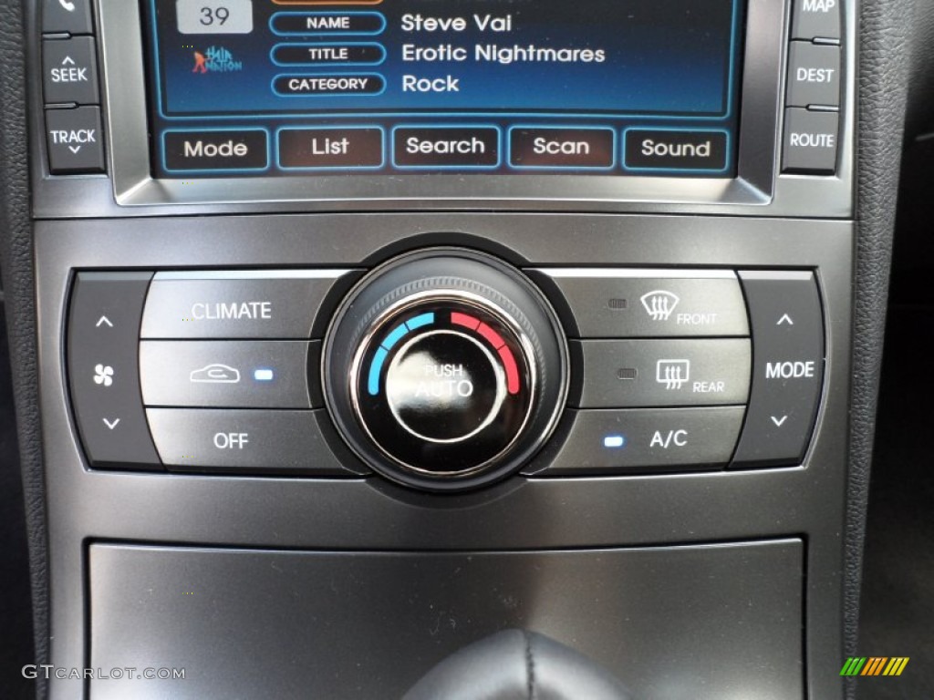 2011 Hyundai Genesis Coupe 2.0T Premium Controls Photo #50584366