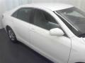 Super White - Camry LE Photo No. 19