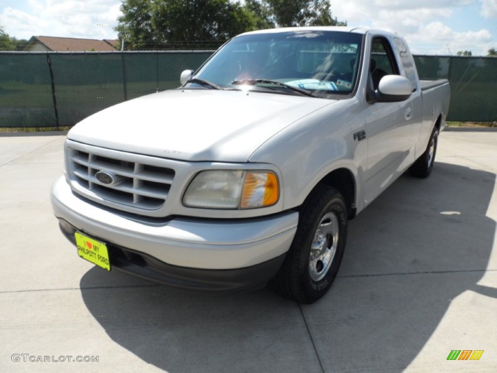 2002 F150 Sport SuperCab - Silver Metallic / Medium Graphite photo #7