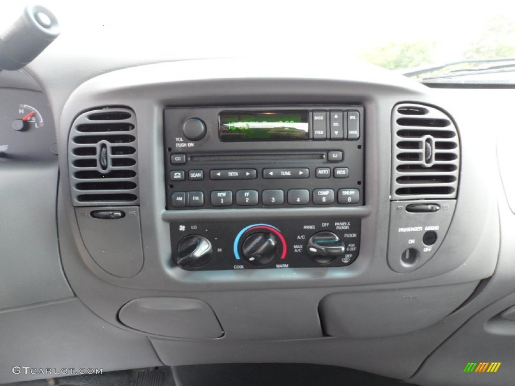 2002 Ford F150 Sport SuperCab Controls Photo #50586109