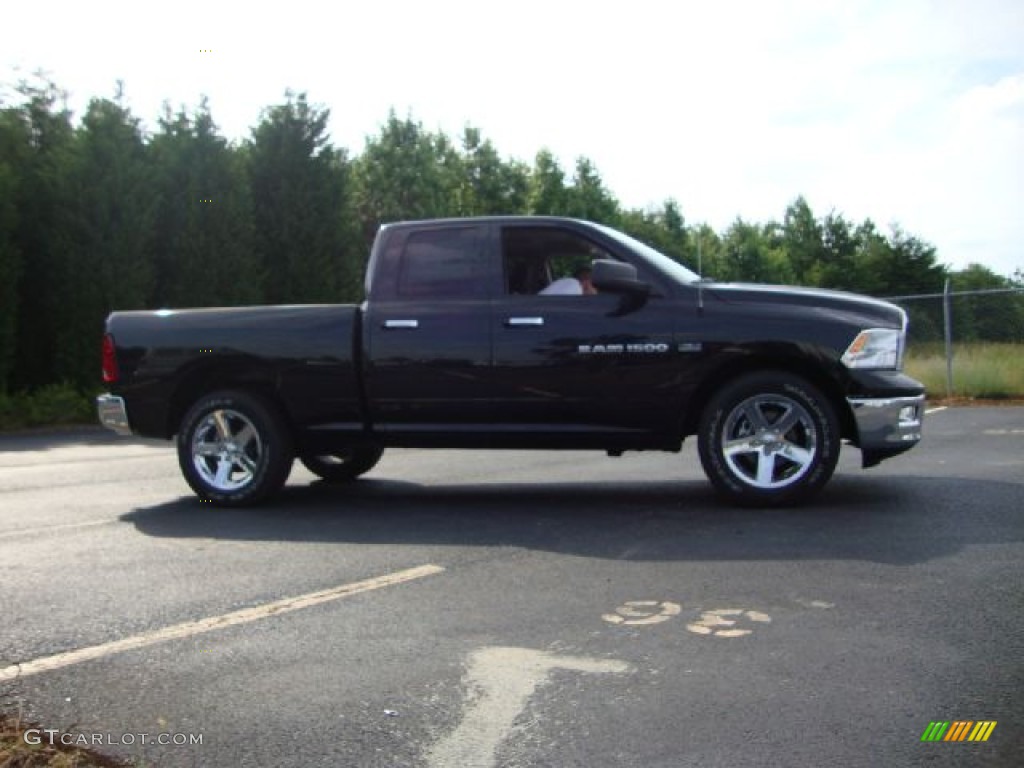 2011 Ram 1500 Big Horn Quad Cab 4x4 - Brilliant Black Crystal Pearl / Dark Slate Gray/Medium Graystone photo #2