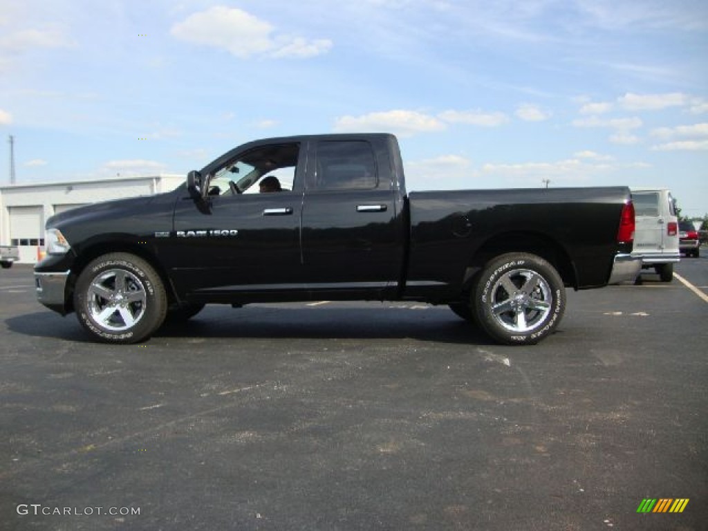 2011 Ram 1500 Big Horn Quad Cab 4x4 - Brilliant Black Crystal Pearl / Dark Slate Gray/Medium Graystone photo #6