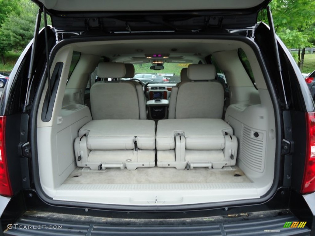 2007 Chevrolet Tahoe LT 4x4 Trunk Photo #50588705