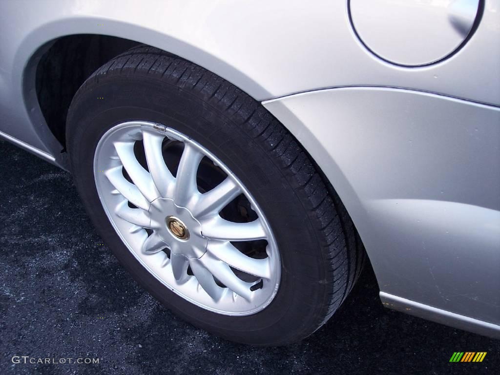 2002 Sebring LXi Convertible - Brilliant Silver Metallic / Sandstone photo #47