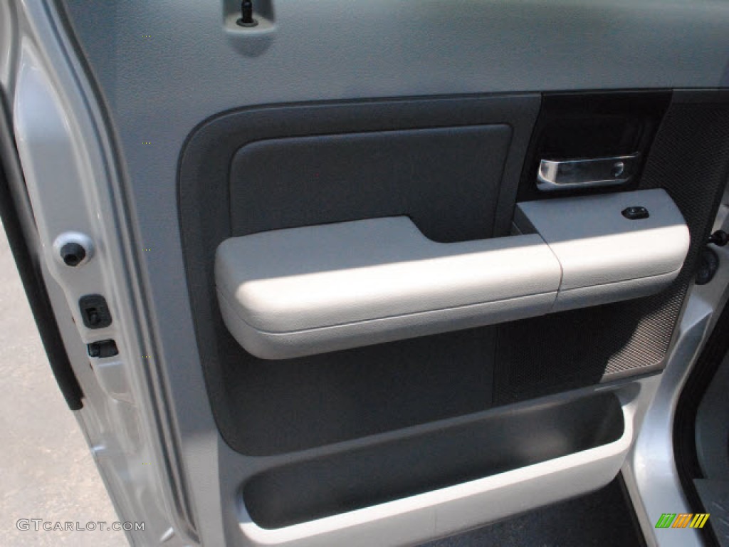2006 F150 XLT SuperCrew - Silver Metallic / Medium/Dark Flint photo #12