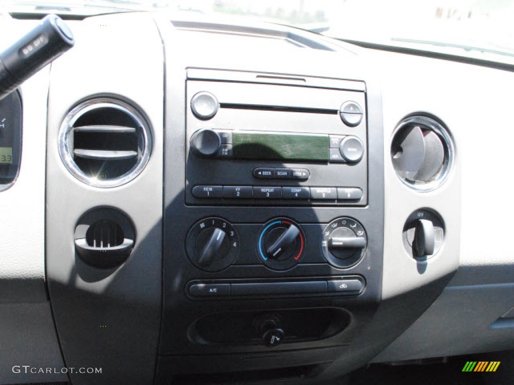 2006 F150 XLT SuperCrew - Silver Metallic / Medium/Dark Flint photo #21