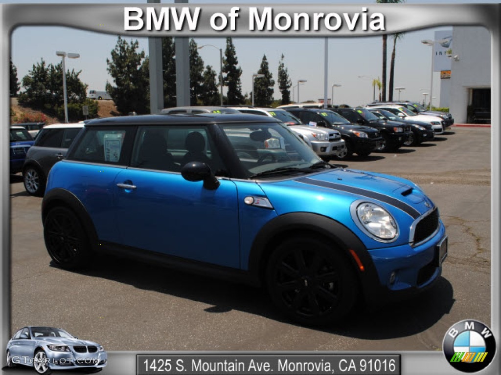 Laser Blue Metallic Mini Cooper