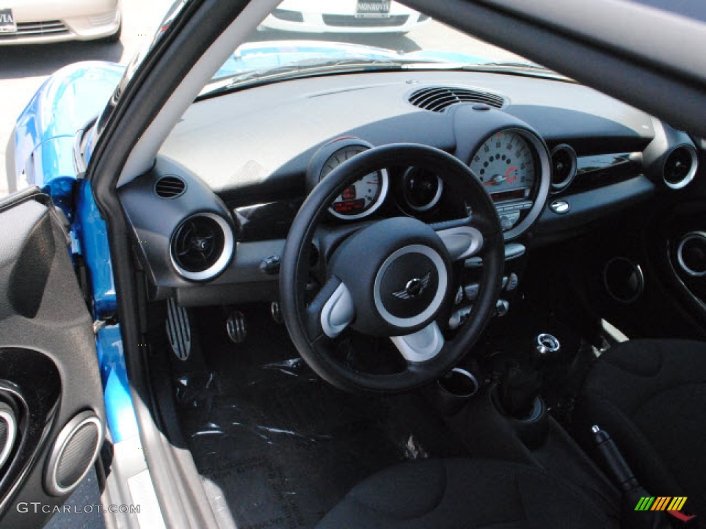 2009 Cooper S Hardtop - Laser Blue Metallic / Checkered Carbon Black/Black photo #13