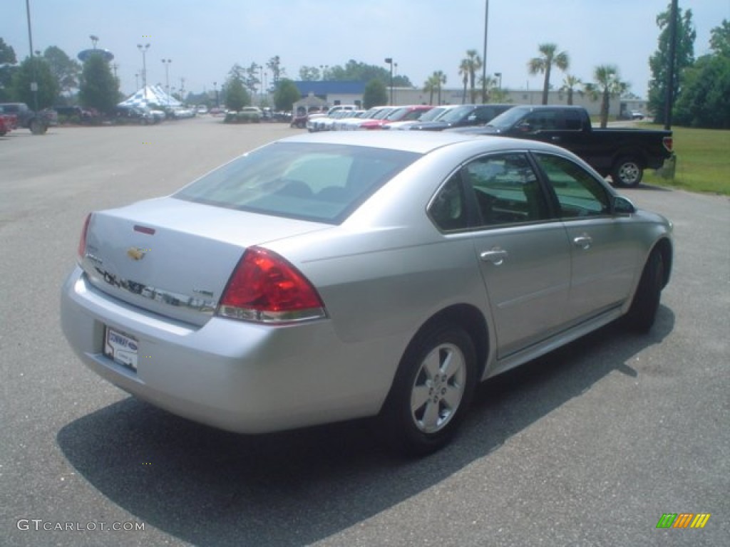 2010 Impala LT - Silver Ice Metallic / Gray photo #5
