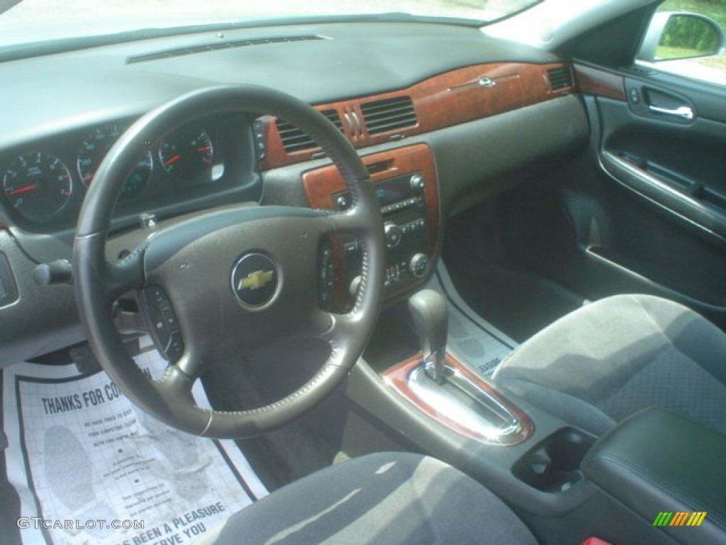 2010 Impala LT - Silver Ice Metallic / Gray photo #17