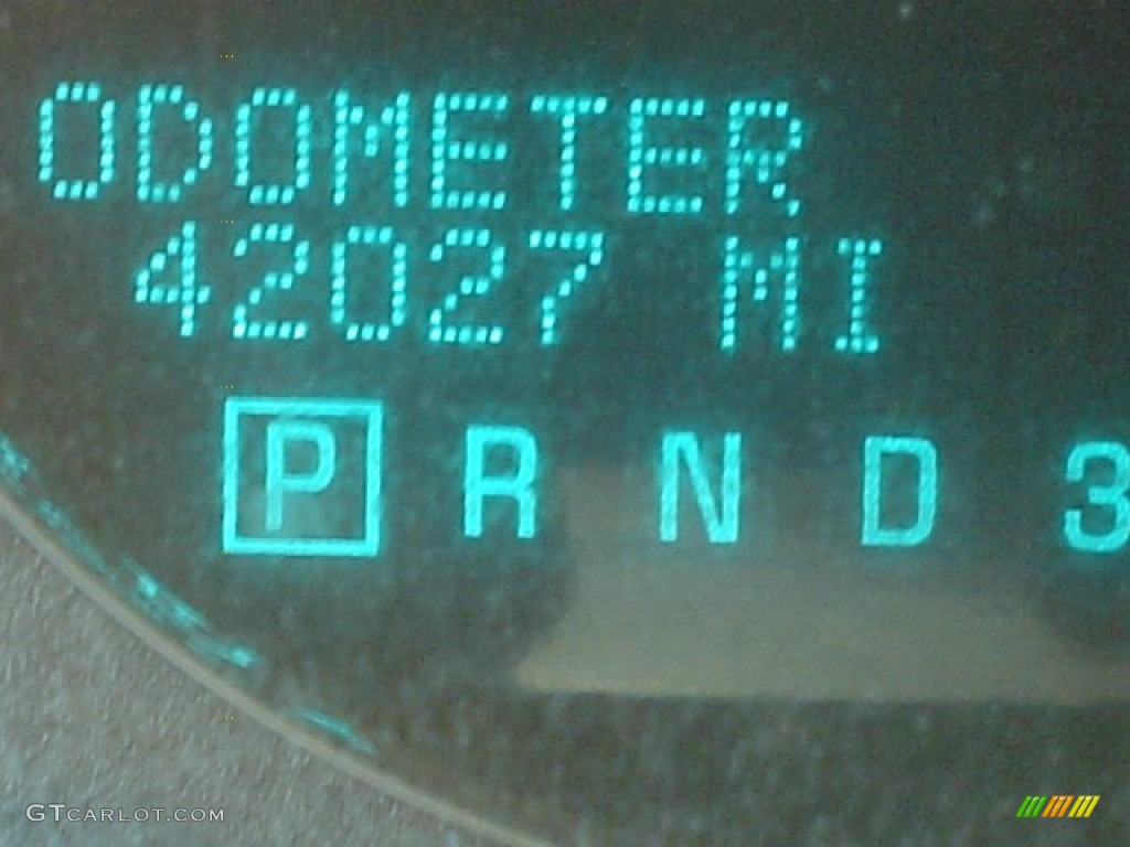 2010 Impala LT - Silver Ice Metallic / Gray photo #25