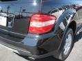 Black - ML 350 4Matic Photo No. 10