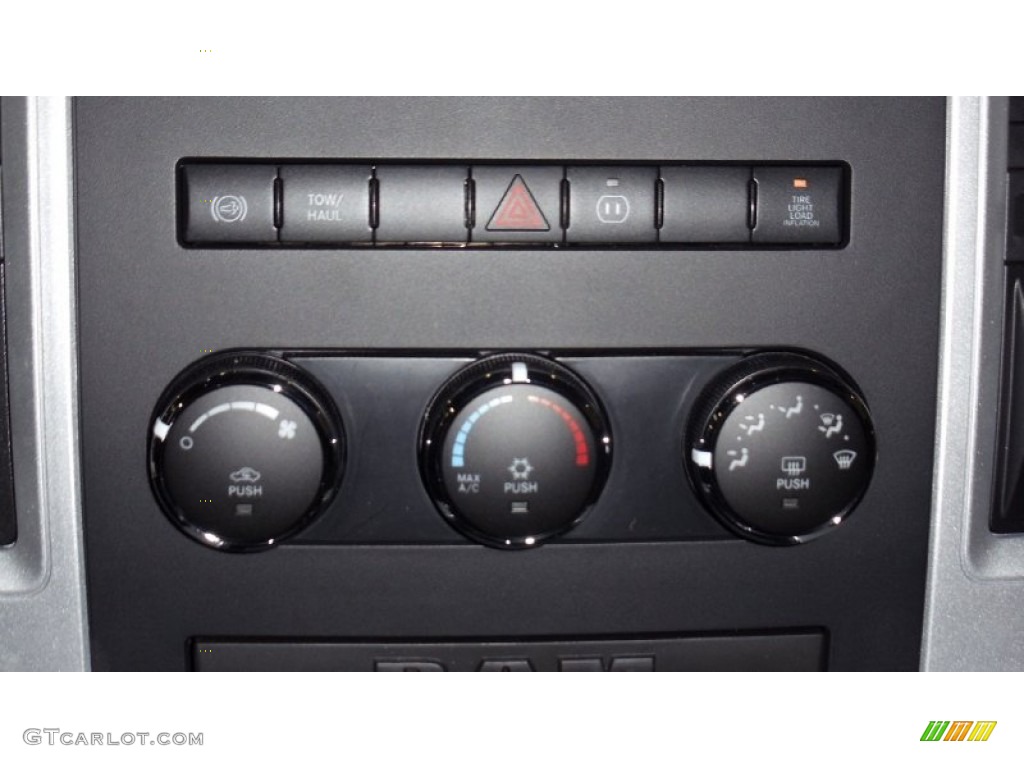 2011 Ram 2500 HD SLT Crew Cab 4x4 - Brilliant Black Crystal Pearl / Light Pebble Beige/Bark Brown photo #18