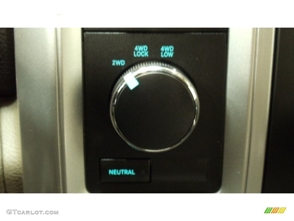 2011 Ram 2500 HD SLT Crew Cab 4x4 - Brilliant Black Crystal Pearl / Light Pebble Beige/Bark Brown photo #19