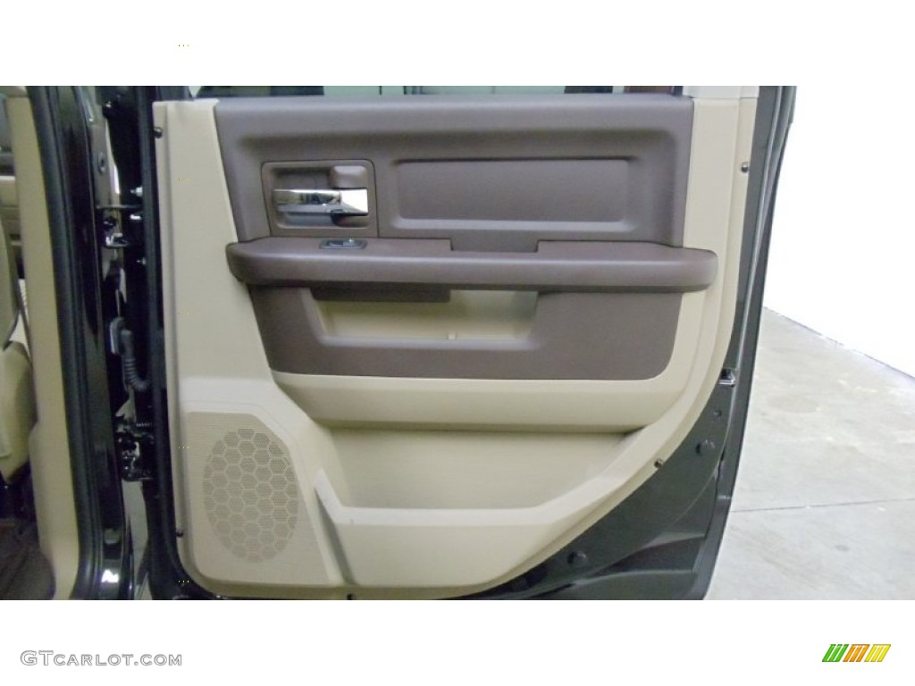 2011 Ram 2500 HD SLT Crew Cab 4x4 - Brilliant Black Crystal Pearl / Light Pebble Beige/Bark Brown photo #30