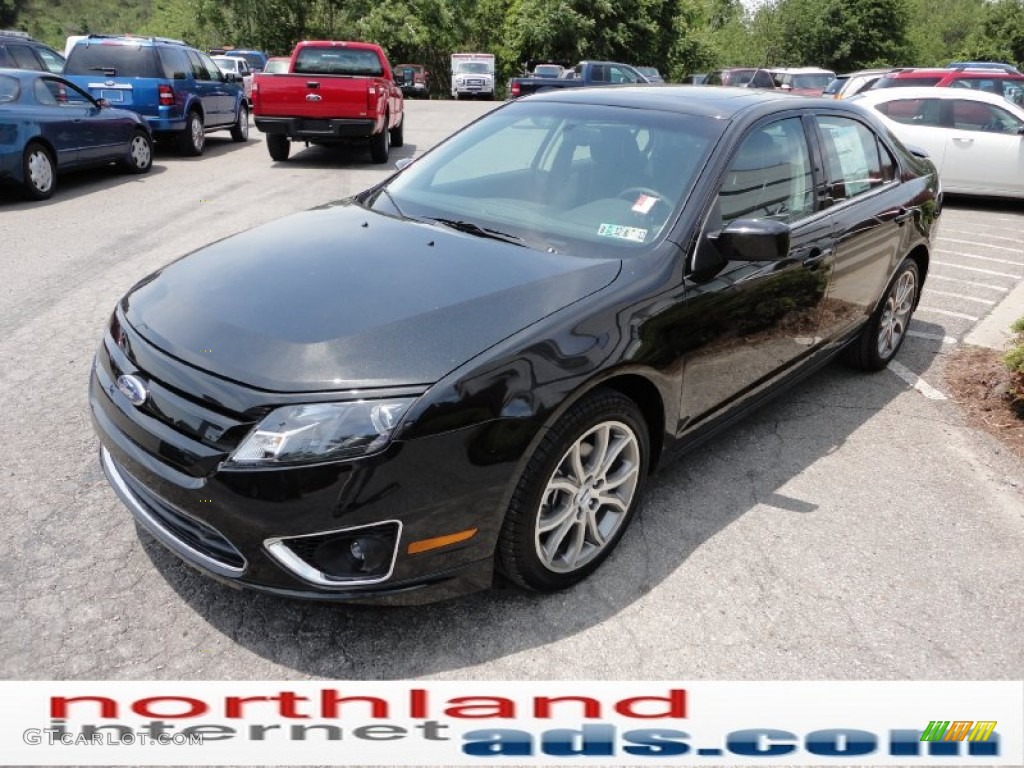 2011 Fusion SE - Tuxedo Black Metallic / Charcoal Black photo #3