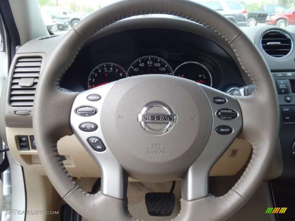 2012 Nissan Altima 2.5 S Blonde Steering Wheel Photo #50602161