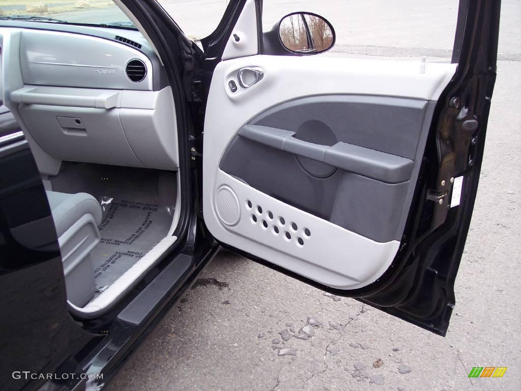 2006 Chrysler PT Cruiser Standard PT Cruiser Model Pastel Slate Gray Door Panel Photo #5060232