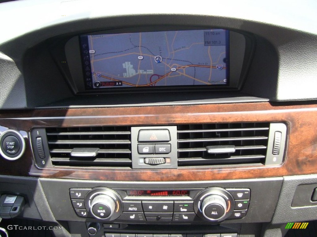 2011 BMW 3 Series 335i xDrive Sedan Controls Photo #50602647