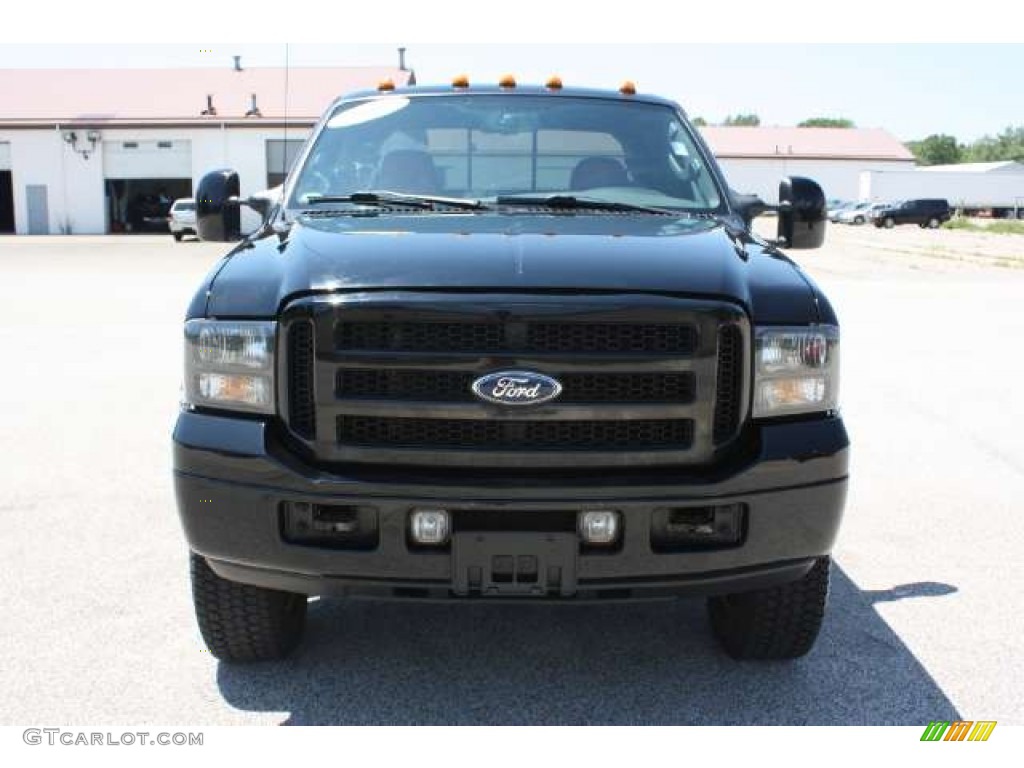 2007 F350 Super Duty Lariat Outlaw Crew Cab 4x4 - Black / Outlaw Black/Red photo #2