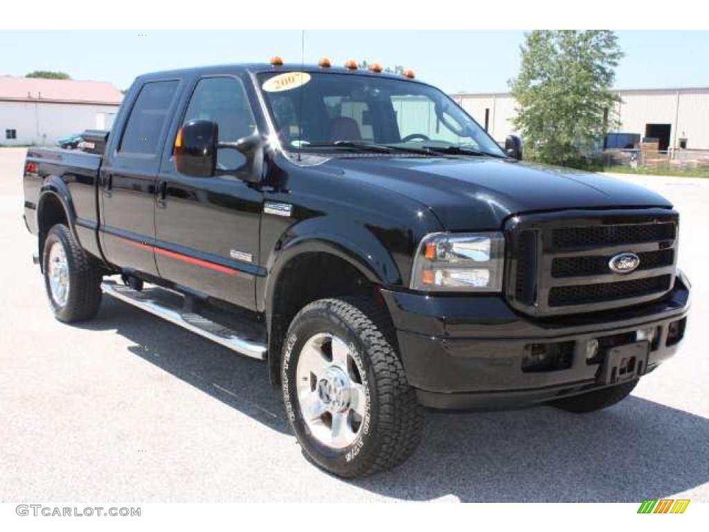 2007 F350 Super Duty Lariat Outlaw Crew Cab 4x4 - Black / Outlaw Black/Red photo #3